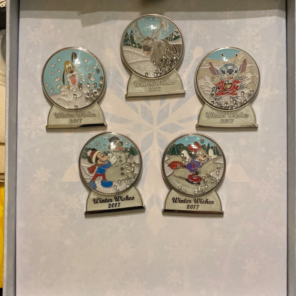Limited edition of 1000 Winter 2017 Disney Pins